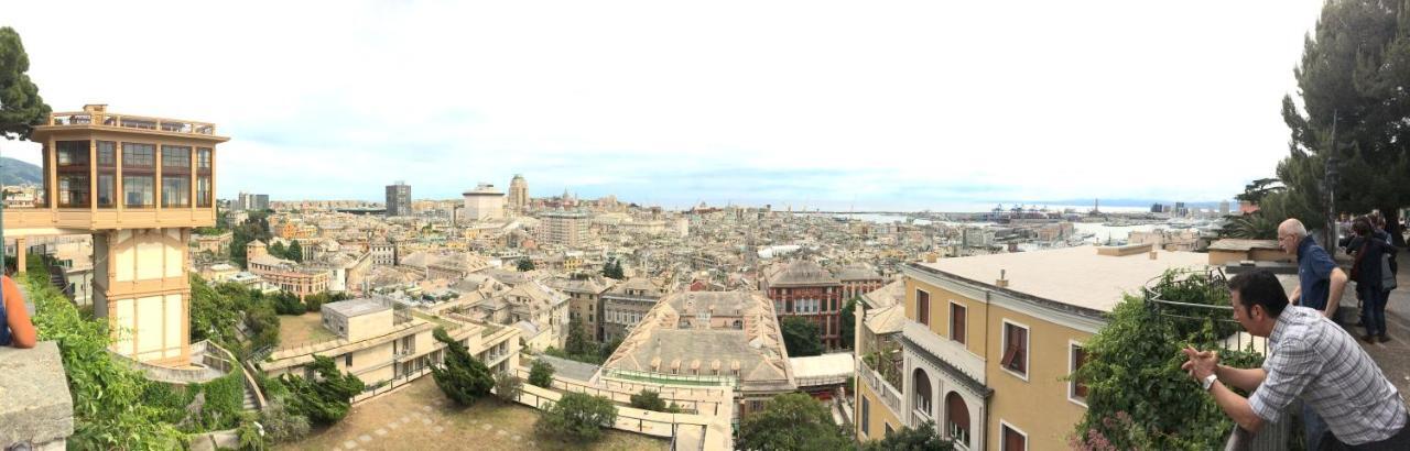 Old Port Apartment 4 Beds Genova Exterior foto